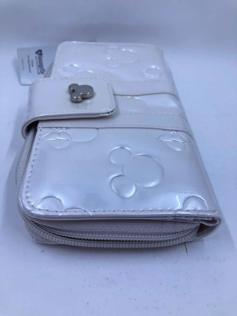 Disney Wallet White Pearlescent Loungefly Mickey and Minnie Icons NWT Some Marks